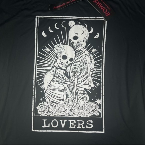 Romwe 100% polyester shirt size medium new with tags - Picture 3 of 6